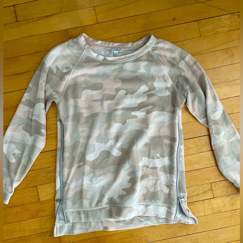 Stella and Dot Pink Camo- Zip Pullover